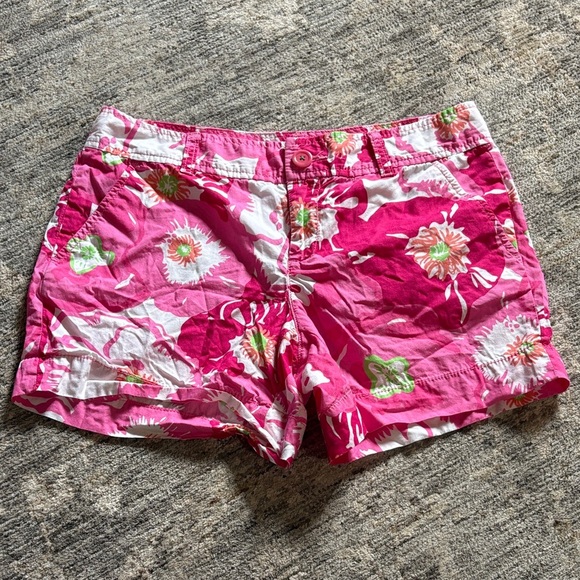 Lilly Pulitzer Pink Floral Women's Shorts - size 4 - 100% cotton - Picture 1 of 6